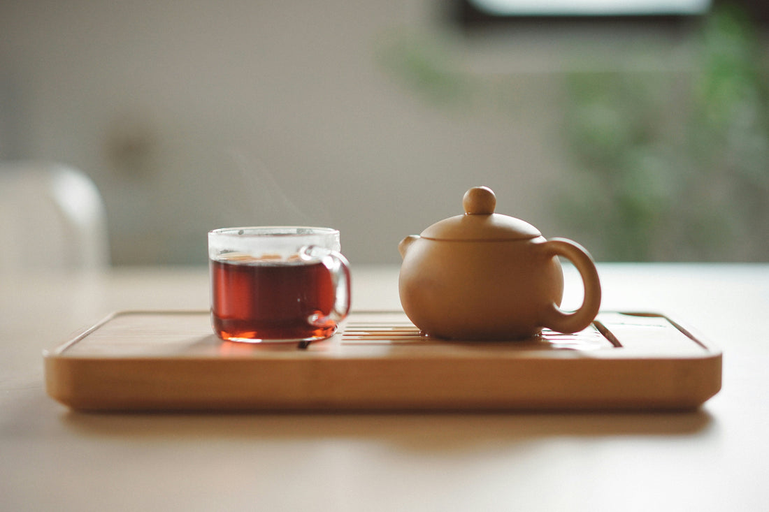 What Tea to Drink in Each Phase of Your Cycle (And Why Timing Matters)